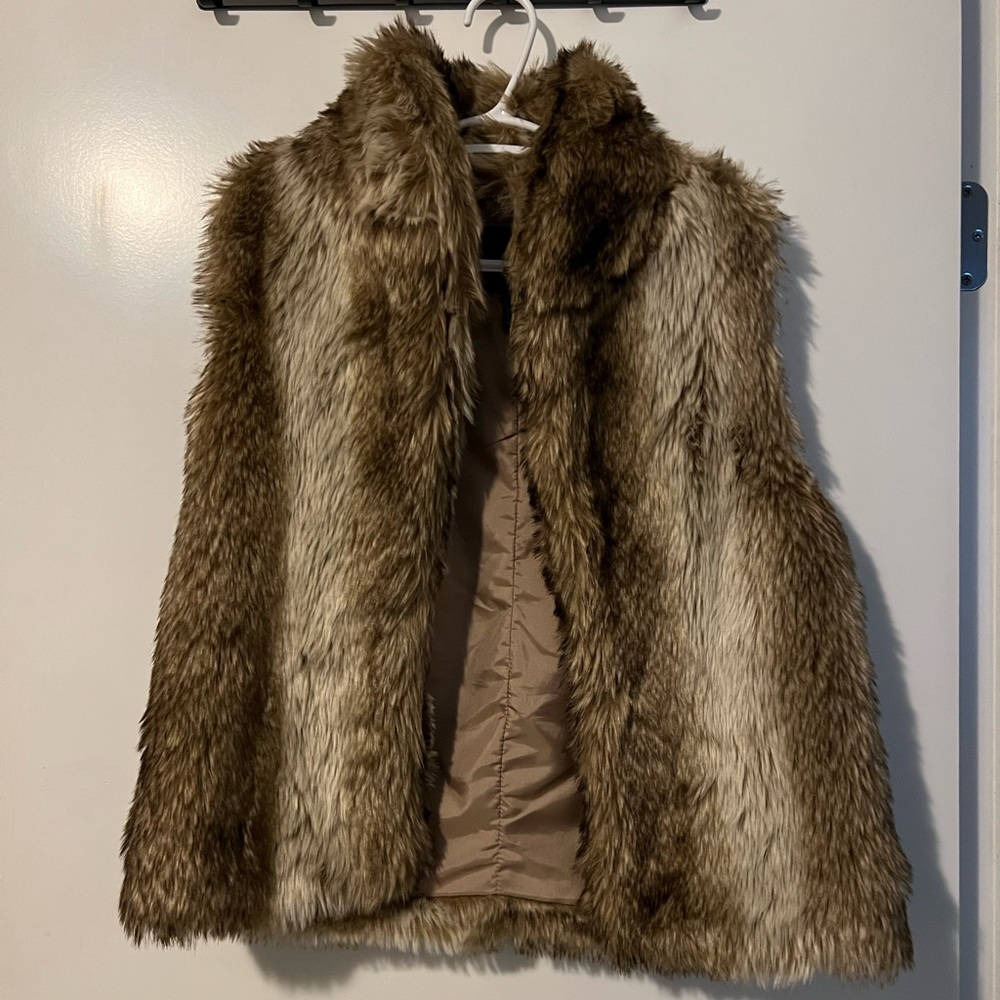 Forever 21 faux fur vest